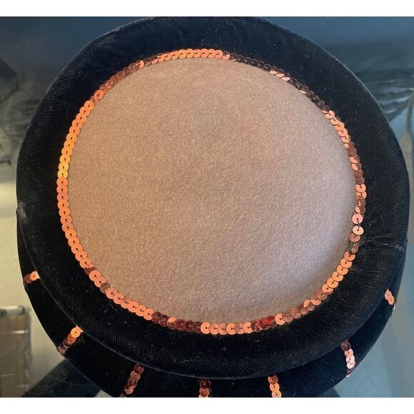 Vintage 100% Wool Women’s Tub  Hat Tan/Black Gold Sequins by Deborah New York - Picture 8 of 10